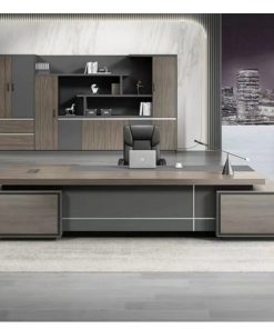 مكتب إداري فخم مع وحدة خلفية متعددة الاستخدامات | تصميم عصري راقٍ